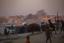 سباق مع الزمن بالتفاوض على إنهاء حرب غزة قبل الانفجار الإقليمي