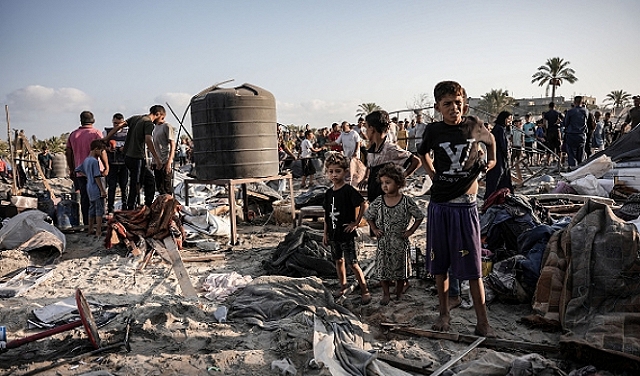 تقييد الوصول الإنساني