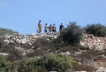الضفة الغربية: مستوطنون إسرائيليون يستولون على الأراضي تحت غطاء الحرب