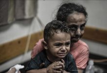 أطفال غزة ضحايا خطر المجاعة والمرض والقتل بالقصف الإسرائيلي