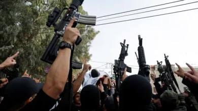 انتقائية السلطة في التعامل مع السلاح تفقدها المصداقية