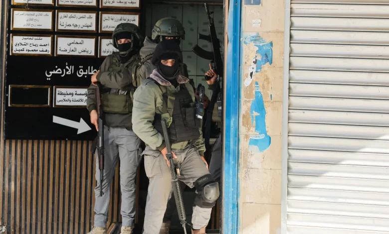 تصعيد السلطة في جنين يهدد السلم الأهلي ويُنذر بحرب أهلية