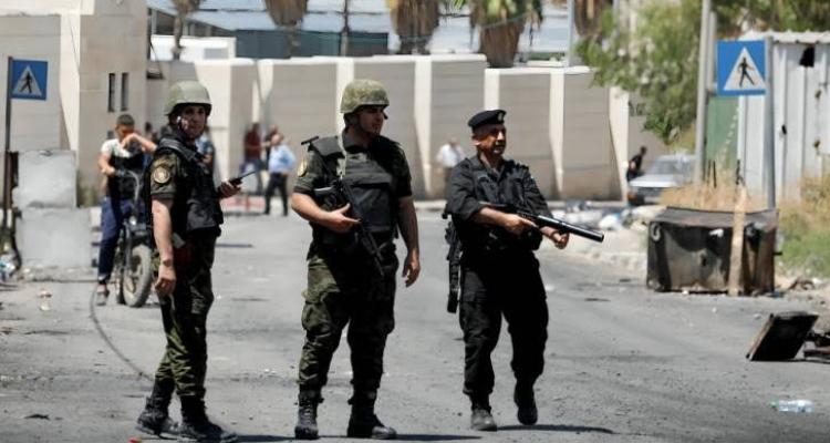 سلطة عباس تواصل حصار جنين.. 2200 انتهاك وجرائم ضد المدنيين