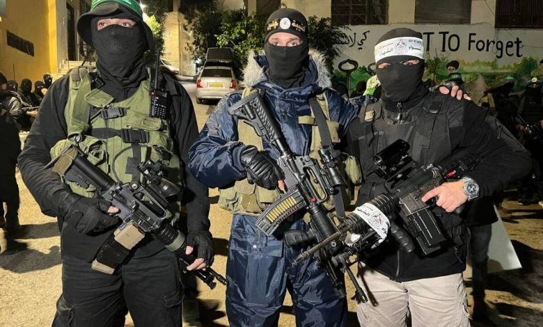 "شعبنا سيحاسبكم".. ردود فعل قوية على بيان حركة "فتح" ضد المقاومة