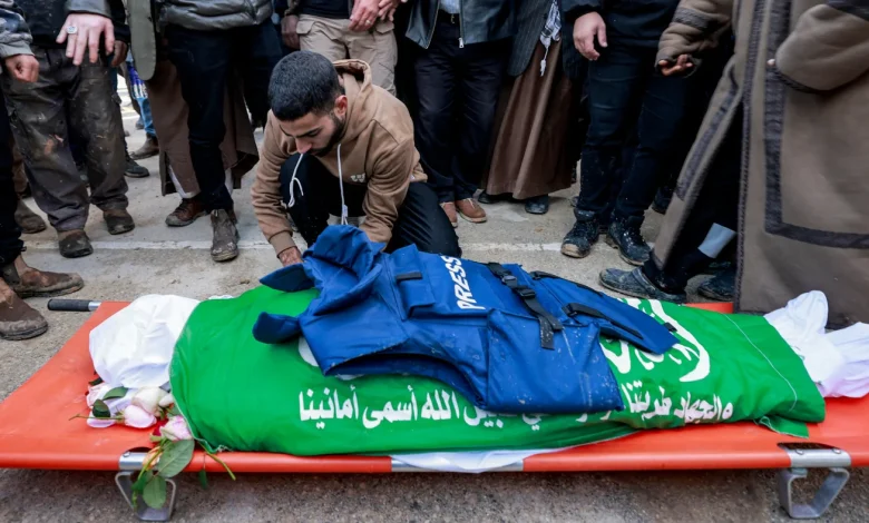 Middle East Eye: السلطة الفلسطينية تقدم نفسها مجددا أداة للاحتلال