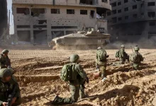 ضابط إسرائيلي يقتل مسنًا فلسطينيًا بعد استخدامه كدرع بشري في غزة