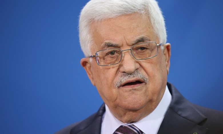 السلطة الفلسطينية تنفي صرف مستحقات الأسرى وتصفهم بـ"المسلحين"