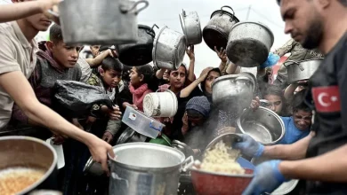 إغلاق مخابز غزة ونقص المسكنات بعد شهر من الحصار الإسرائيلي