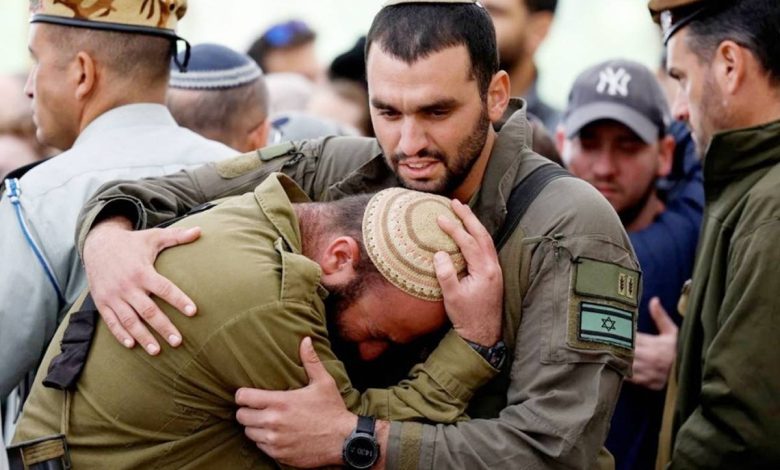 غزة تقاتل بلا سلاح.. الانتحار يصبح مهرب الجنود من رعب الحرب