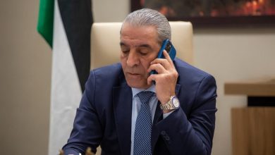 إعلام عبري: حسين الشيخ ليس مناضلًا بل موظف في منظومة الاحتلال