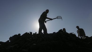 معاناة كارثيةً غير مسبوقة للعمال في غزة في يومهم العالمي