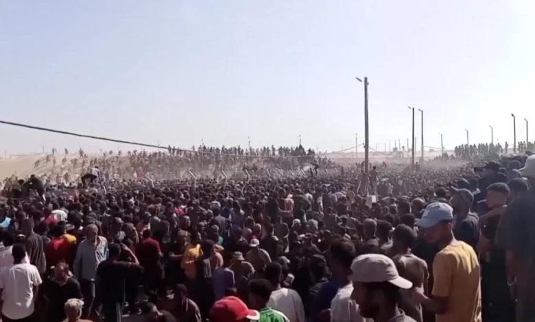 الخبز المشوب بالدم.. توثيق جريمة توزيع المساعدات في غزة