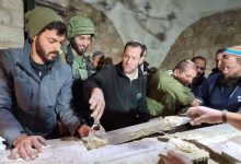إسرائيل تخطط للعودة إلى قبر يوسف والسلطة تغيب عن المشهد