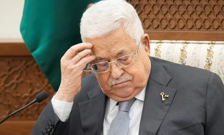 عباس يدعم نزع سلاح حماس ويدعو لقوات دولية لحماية غزة بعد الحرب