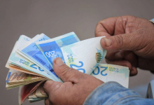 الاحتلال يستخدم العملة كسلاح.. وسلطة النقد تتفرج على انهيار غزة