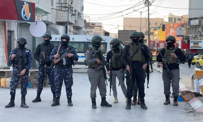 انتقادات حادة للسلطة في الضفة.. ودعوات لحل الأجهزة الأمنية