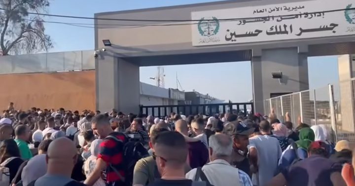 بوابة عبور أم فساد وإذلال؟ أزمة الجسر تكشف عمق اختلال الحكم في الضفة