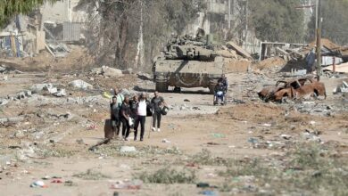 صور التعري القسري في غزة… بين دعاية الاحتلال والانحدار الأخلاقي لشبكة أفيخاي