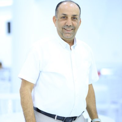 زاهر أبو حسين بين الهجمات على المقاومة ونشر روايات الاحتلال