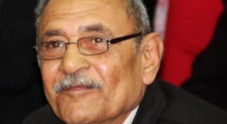 فتحاوي عتيق: بريء من نهج فتح المتحالف مع الفساد والتزييف
