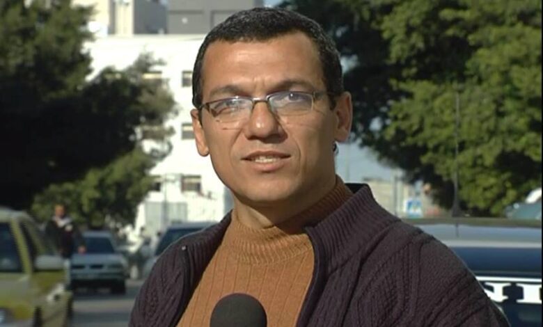 أيمن العالول يحرّض على سلاح المقاومة ويتبنّى رواية الاحتلال في غزة