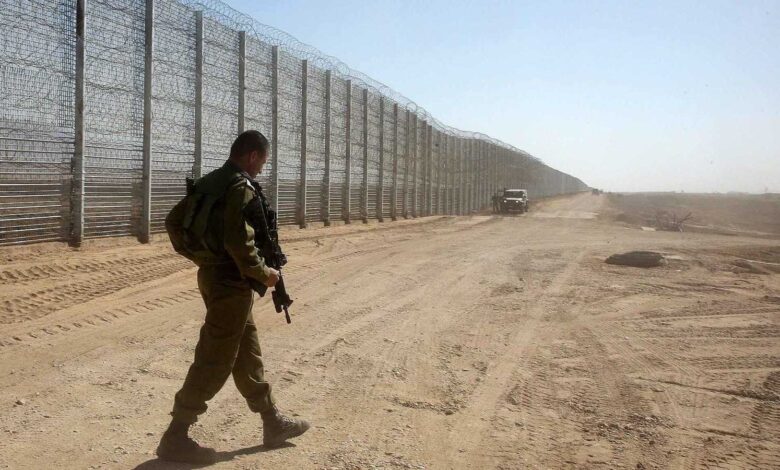 الأردن يسلّم جنودًا إسرائيليين ويعتقل متضامنين مع غزة
