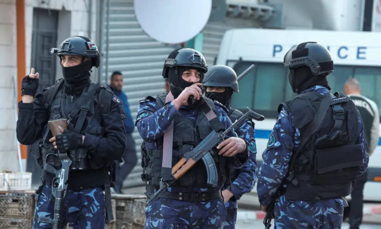 قيادي سابق بفتح: أجهزة السلطة تحولت إلى مافيات تعمل وفق دايتون