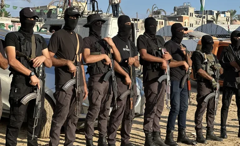 15 معتقلًا بحملة أمنية.. تفكيك عصابة استغلت حرب غزة للنهب والسلب