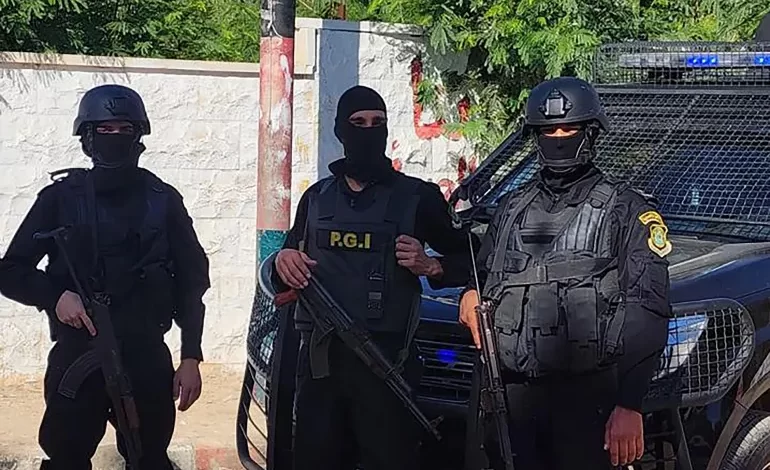 استمرار الاعتقالات السياسية في الضفة يعكس خدمة السلطة لنهج التنسيق الأمني