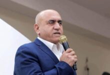 تعليقات نارية على مقابلة أكرم الرجوب: غضب شعبي ضد تبييض جرائم الاحتلال وتواطؤ السلطة