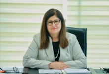 وزيرة خارجية السلطة تثير جدلاً بعد لقاء ممثل إسرائيلي في مدريد