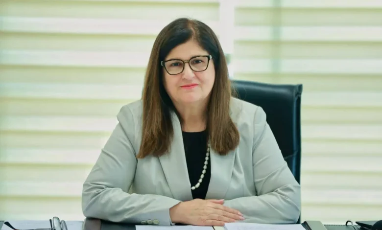 وزيرة خارجية السلطة تثير جدلاً بعد لقاء ممثل إسرائيلي في مدريد