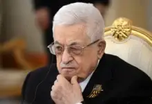 قانوني ينتقد عباس: أين الديمقراطية في "الطريقة العباسية"؟