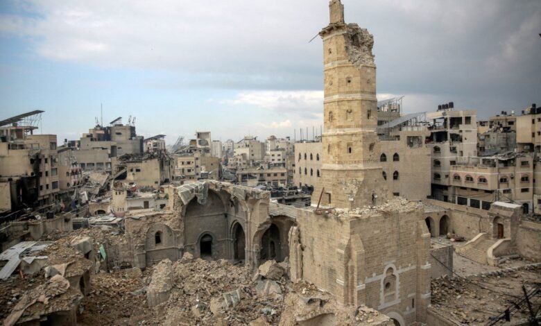 393 انتهاكاً إسرائيلياً موثقاً يفاقم الأزمة الإنسانية في غزة