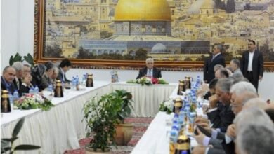 قيادي فتحاوي: دعوات الاستسلام هي ما يريده محمود عباس وشلته اللاشرعيين