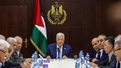 وزير سابق في السلطة لعباس: آن أوان الاعتراف بالهزيمة