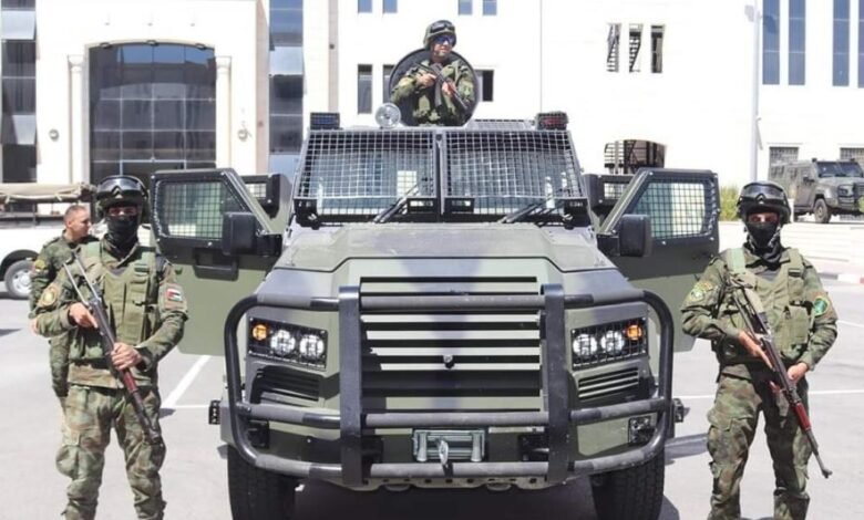 شهادات من داخل الزنازين.. ماذا يجري مع المعتقلين السياسيين في سجون السلطة؟