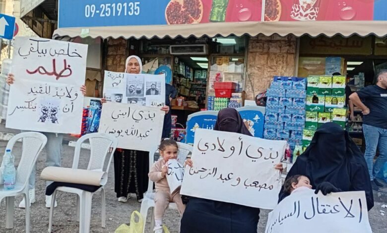 مداهمات ليلية واعتقالات سياسية.. السلطة تواصل توسيع حملتها في الضفة