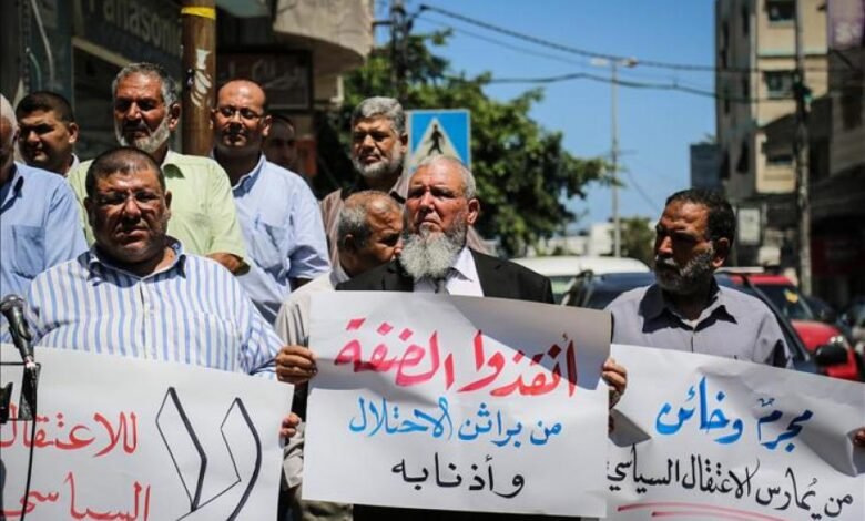 "كنافة ودبس" داخل الزنازين؟.. بيان يكشف ما لا يُقال عن سجن الجنيد