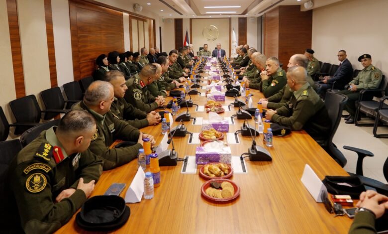 رتب بلا سيادة: استعراض أمني فلسطيني في رام الله بلا أثر على حماية الشعب