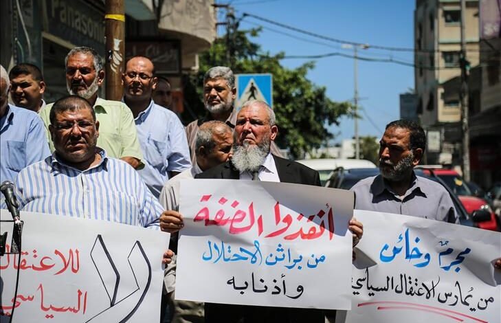 استدعاء أسير معتقل لدى الاحتلال يفضح عبثية أجهزة السلطة