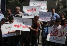 أزمة رواتب الأسرى تتفجّر.. لجنة المبعدين توجه رسالة نارية إلى رئيس الوزراء