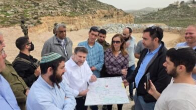 فرض الاحتلال الضم الفعلي للضفة يشعل انتقادات للسلطة بسبب استمرار أوسلو والتنسيق الأمني