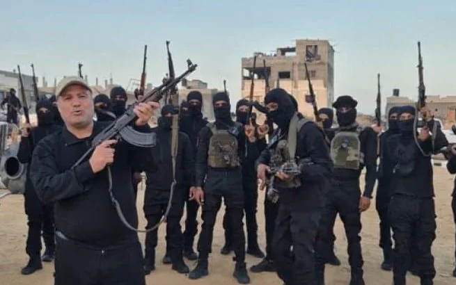 التلغراف: عصابات إسرائيل في غزة عبارة عن مجرمين وتجار مخدرات ودواعش سابقين