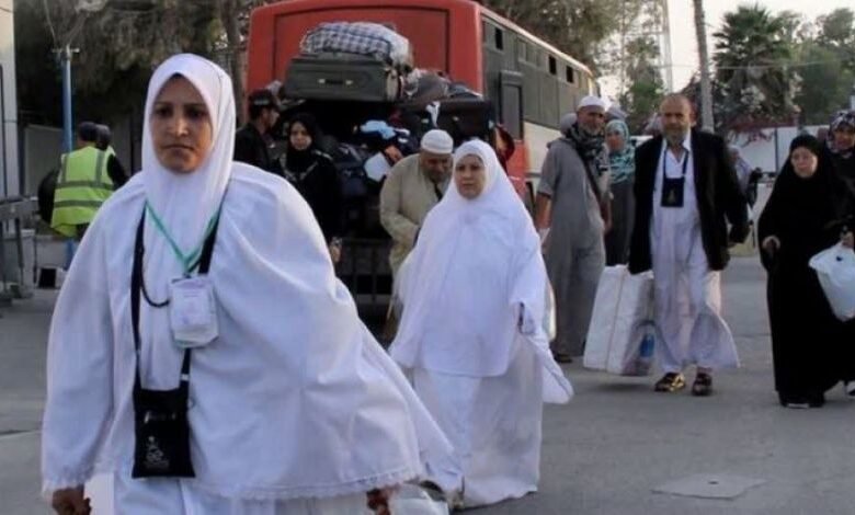 أوقاف السلطة تفجّر أزمة الحج بانفرادها بالقرار وتهميشها شركات غزة