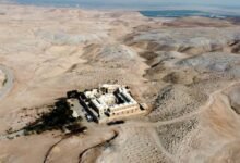 التفاصيل الكاملة لـ"فضيحة أراضي النبي موسى".. السلطة تنهب "شقى العمر "