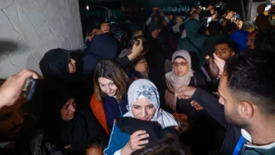 صفعة للاحتلال وميليشياته.. عائدون إلى غزة يكشفون التعذيب ويتمسكون بالأرض