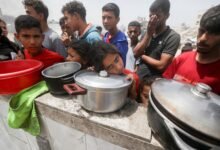 شخصيات متنفذة من السلطة الفلسطينية تتربح من جوع غزة في رمضان