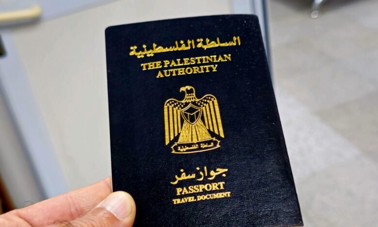 جوازات السفر كسلاح سياسي: سلطة رام الله تتحول بجهاز عقاب جماعي ضد أبناء غزة