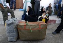 رفح تحت هيمنة الاحتلال: فتحٌ شكلي لمعبر تحول إلى أداة تعذيب بتواطؤ عربي مشين